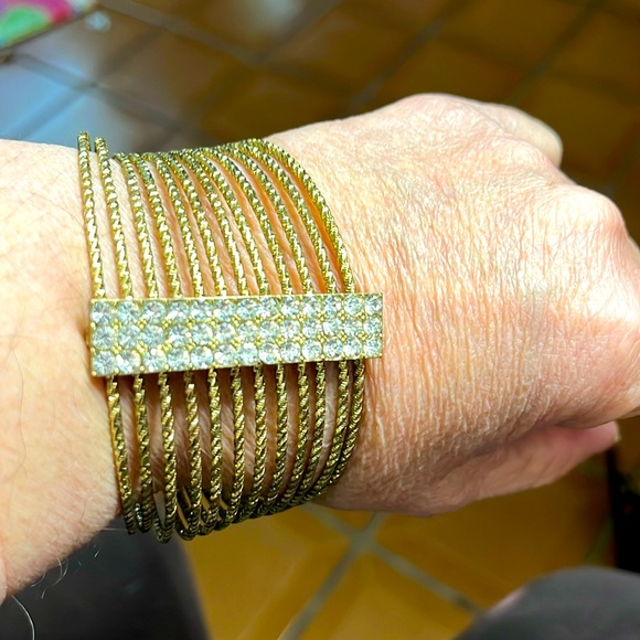 Woman’s bracelet - Picture 1 of 4